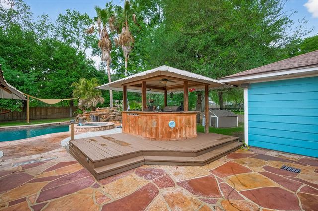 2411 Roman Forest Boulevard, New Caney, TX 77357