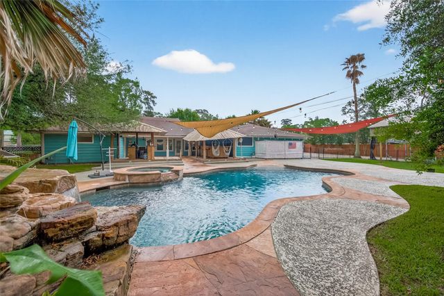 2411 Roman Forest Boulevard, New Caney, TX 77357