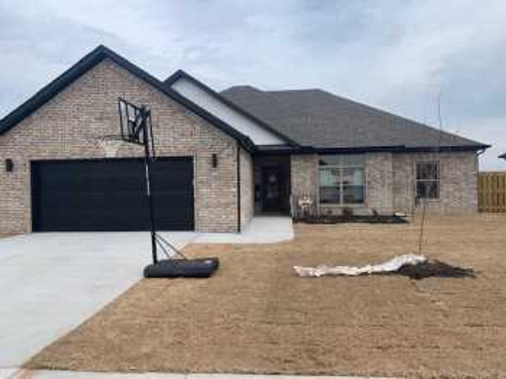1036 Laux Lane, Pea Ridge, AR 72751