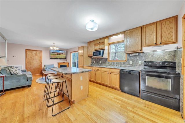 330 Chestnut Forest DR, Hardy, VA 24101