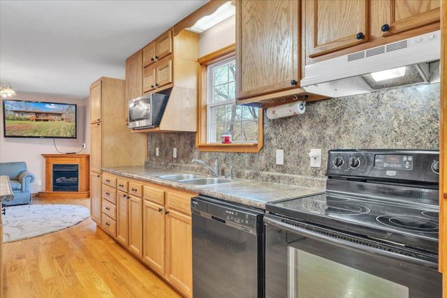 330 Chestnut Forest DR, Hardy, VA 24101