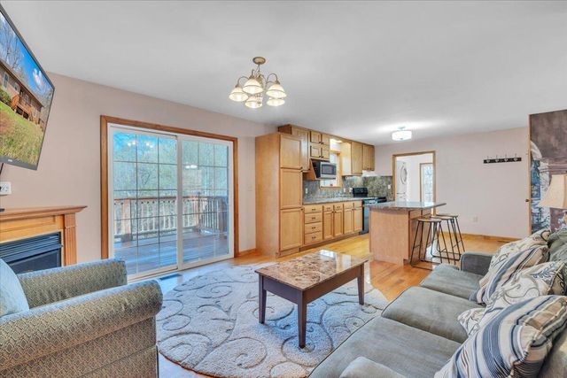 330 Chestnut Forest DR, Hardy, VA 24101