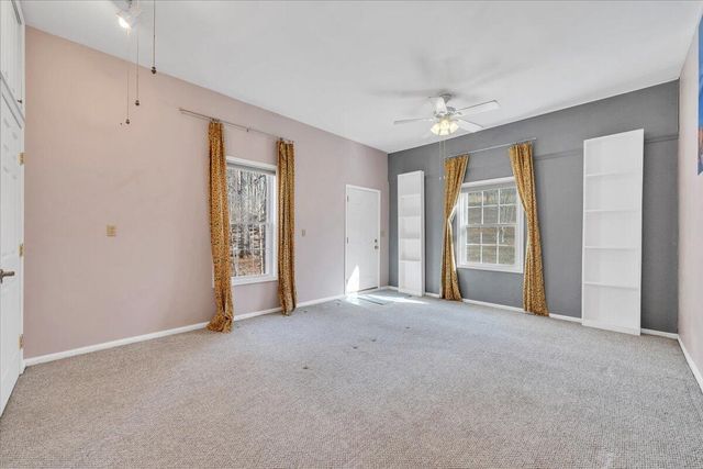 330 Chestnut Forest DR, Hardy, VA 24101