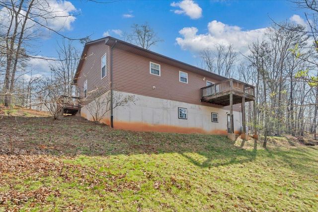 330 Chestnut Forest DR, Hardy, VA 24101