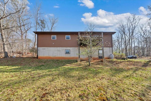 330 Chestnut Forest DR, Hardy, VA 24101