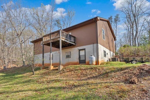 330 Chestnut Forest DR, Hardy, VA 24101