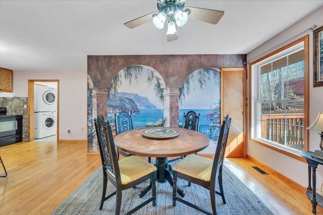330 Chestnut Forest DR, Hardy, VA 24101