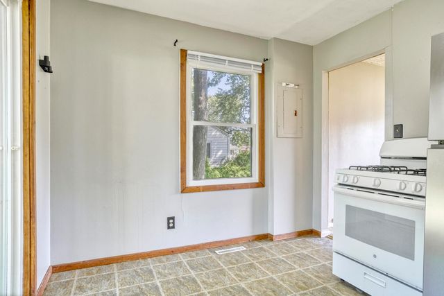 521 Sheridan Street, Crown Point, IN 46307