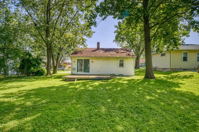 521 Sheridan Street, Crown Point, IN 46307