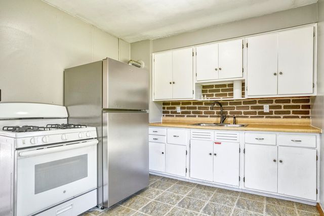 521 Sheridan Street, Crown Point, IN 46307