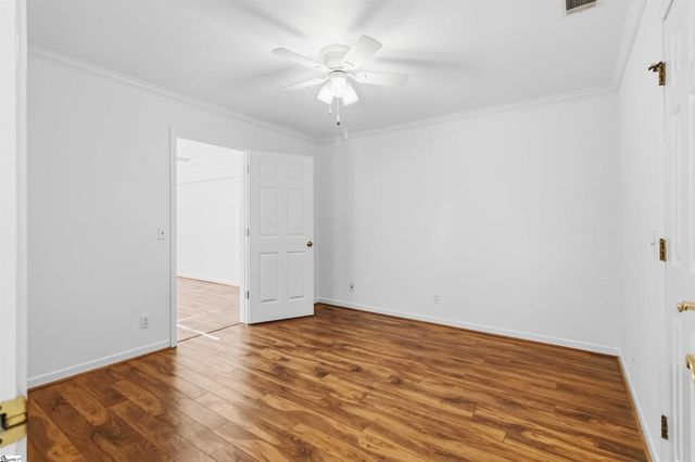 4 Parkins Place, Greenville, SC 29607