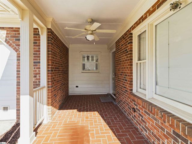 4 Parkins Place, Greenville, SC 29607