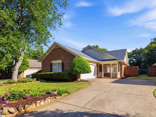 4 Parkins Place, Greenville, SC 29607