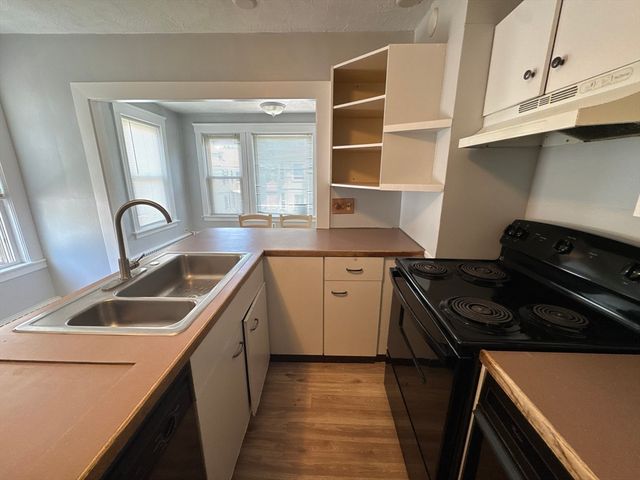 59 Cooper Ave., Woonsocket, RI 02895