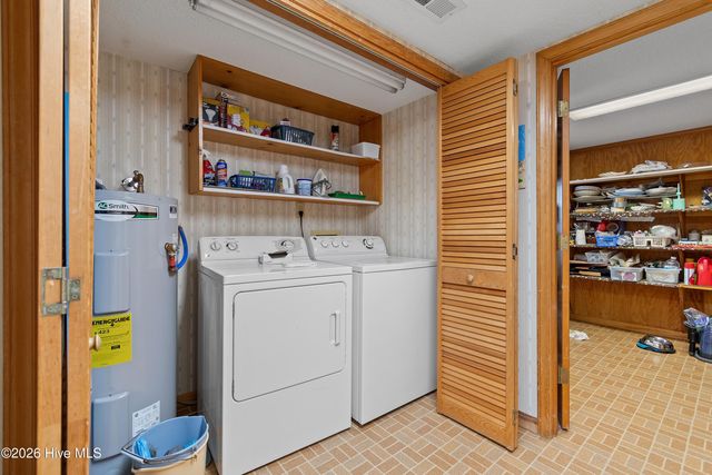 1099 Ocean Boulevard W, Supply, NC 28462