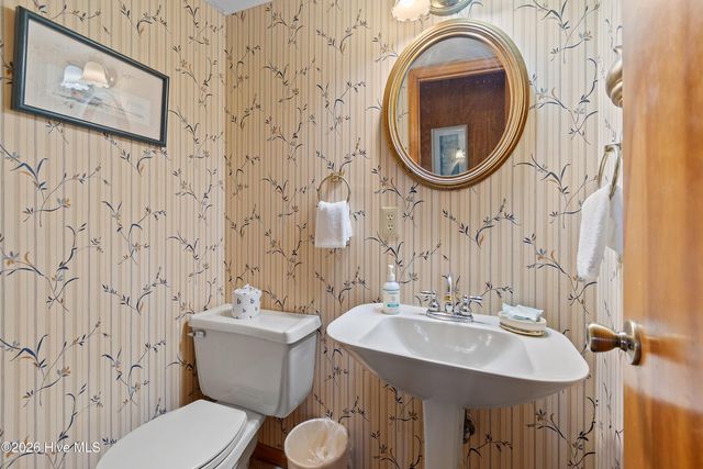 1099 Ocean Boulevard W, Supply, NC 28462