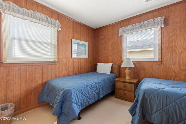 1099 Ocean Boulevard W, Supply, NC 28462