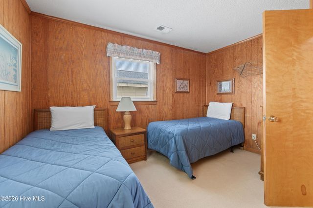 1099 Ocean Boulevard W, Supply, NC 28462