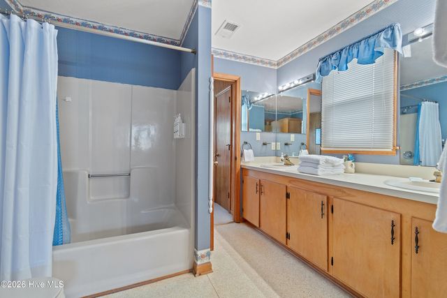 1099 Ocean Boulevard W, Supply, NC 28462