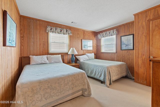 1099 Ocean Boulevard W, Supply, NC 28462