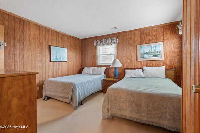 1099 Ocean Boulevard W, Supply, NC 28462