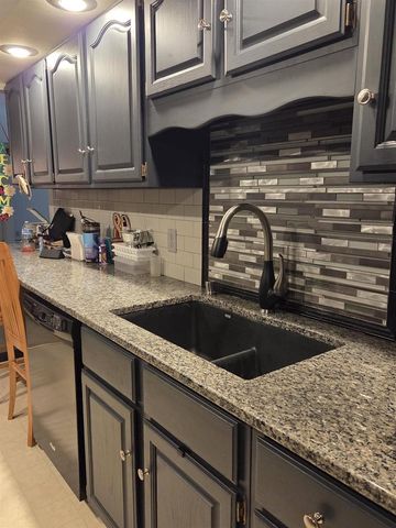 1514 Golf View Road #E, Madison, WI 53704