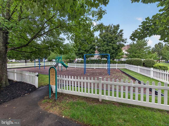 63 WILLIAMS DR, Fountainville, PA 18923