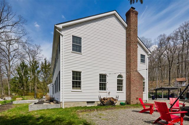 62 Salierno Road, Tuxedo Park, NY 10987