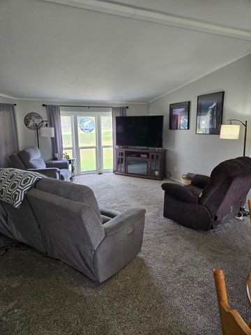 26810 N Regal Ln, Chattaroy, WA 99003