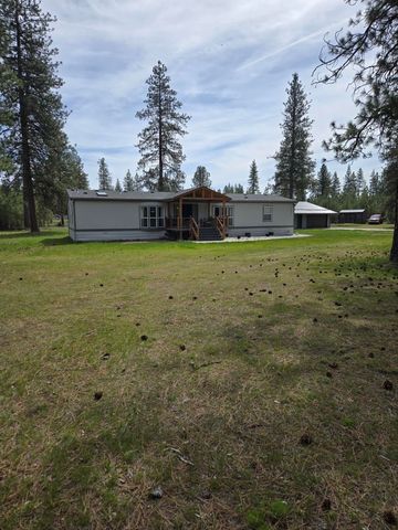 26810 N Regal Ln, Chattaroy, WA 99003