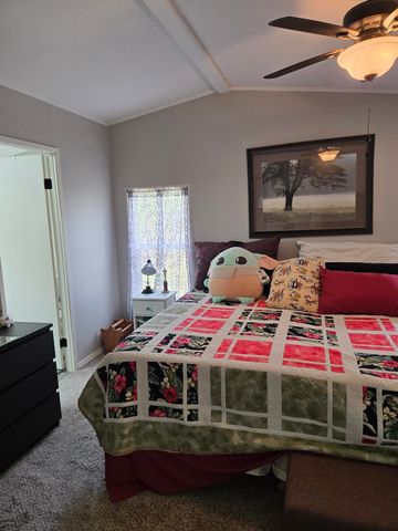 26810 N Regal Ln, Chattaroy, WA 99003