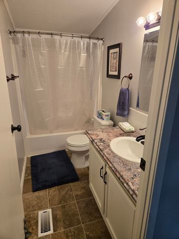 26810 N Regal Ln, Chattaroy, WA 99003
