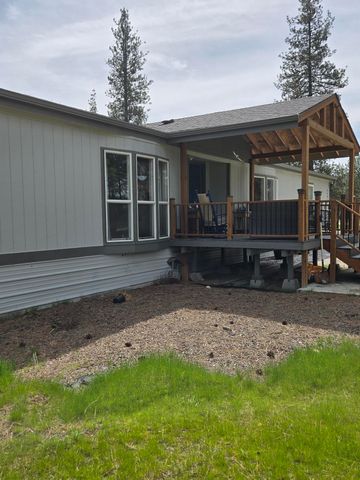 26810 N Regal Ln, Chattaroy, WA 99003