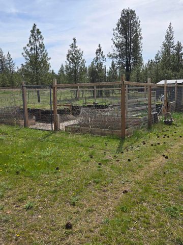 26810 N Regal Ln, Chattaroy, WA 99003