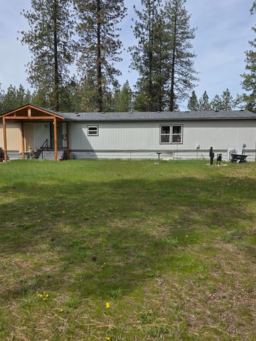 26810 N Regal Ln, Chattaroy, WA 99003