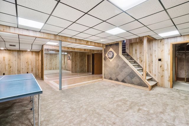 9 WHITECHAPEL DR, Mount Laurel, NJ 08054