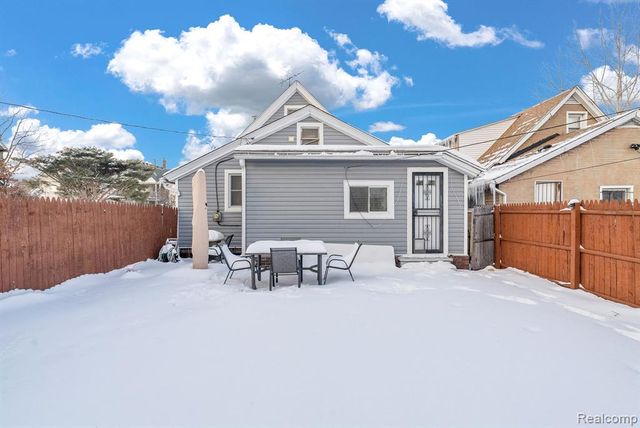 2248 Faber Street, Hamtramck, MI 48212