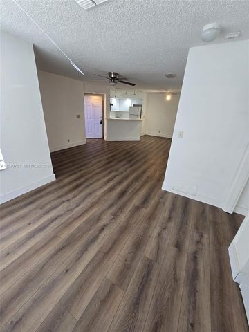 3340 N Pinewalk Dr N 1518, Margate, FL 33063