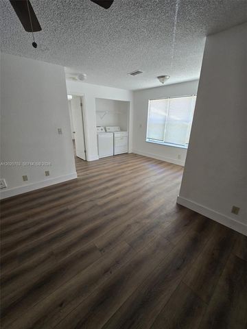 3340 N Pinewalk Dr N 1518, Margate, FL 33063
