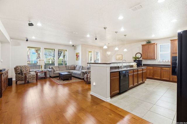 221 Lone Star, Boerne, TX 78006