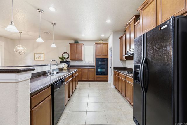 221 Lone Star, Boerne, TX 78006