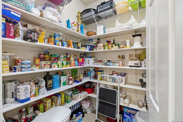 221 Lone Star, Boerne, TX 78006