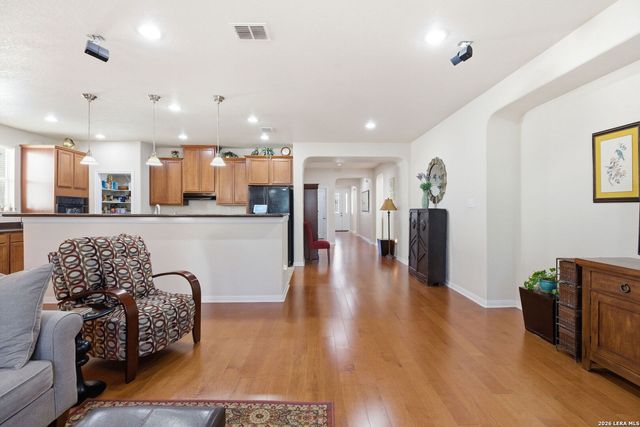 221 Lone Star, Boerne, TX 78006