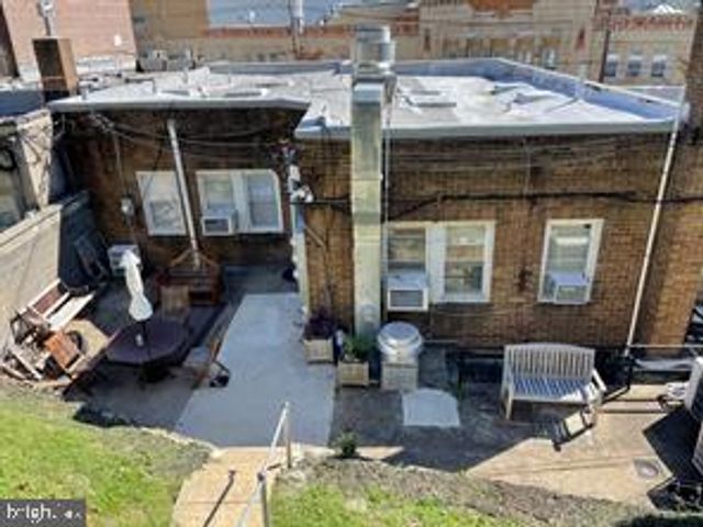 126-128 BALA AVE, Bala Cynwyd, PA 19004