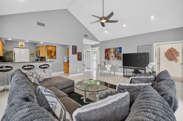 19271 Sabal Lake Drive, Boca Raton, FL 33434