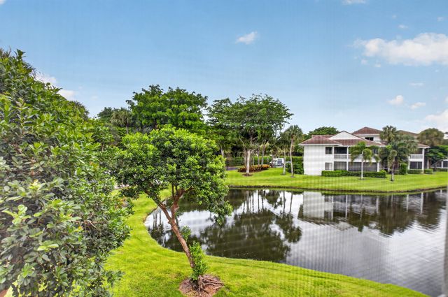 19271 Sabal Lake Drive, Boca Raton, FL 33434
