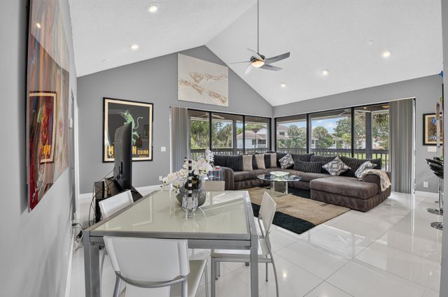 19271 Sabal Lake Drive, Boca Raton, FL 33434