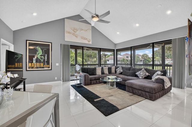 19271 Sabal Lake Drive, Boca Raton, FL 33434