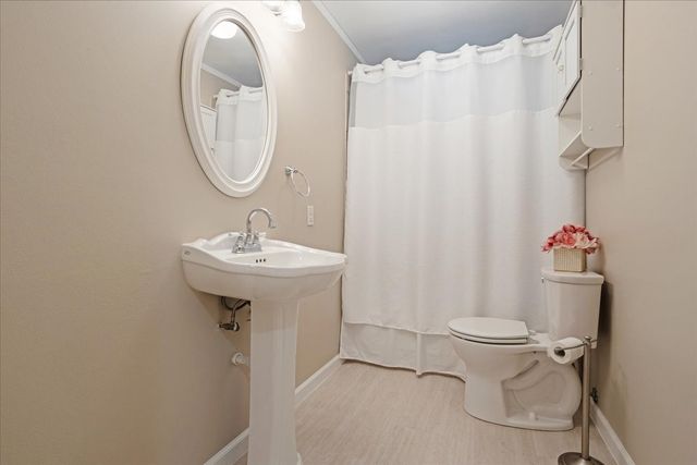 131 S Imperial Drive, Denison, TX 75020