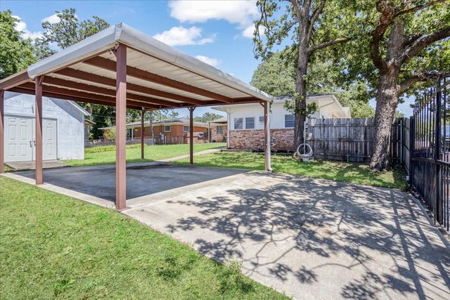131 S Imperial Drive, Denison, TX 75020